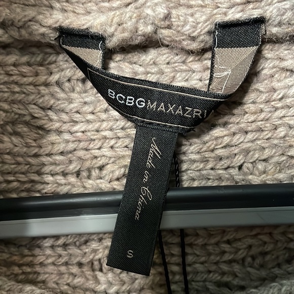 BCBG NWT small wool blend short sleeve poncho cowl neck - Picture 8 of 14